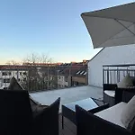 Apartman Penthouse With Roof Terrace - Central, Quiet Location Hannover