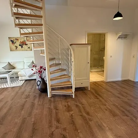 Penthouse With Roof Terrace - Central, Quiet Location Lejlighed