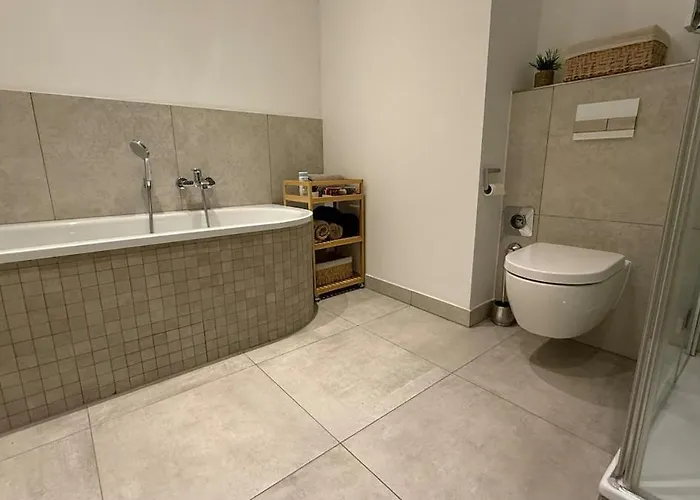 Penthouse With Roof Terrace - Central, Quiet Location Lejlighed